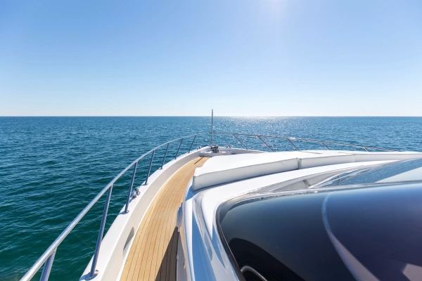 2006 Hatteras 80