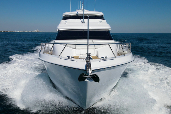 2006 Hatteras 80