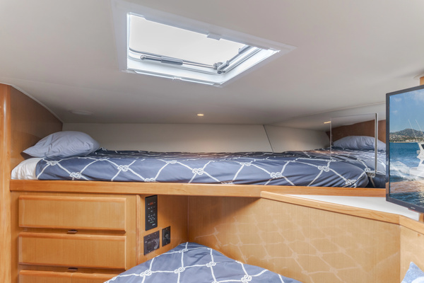 1999 Viking 58
