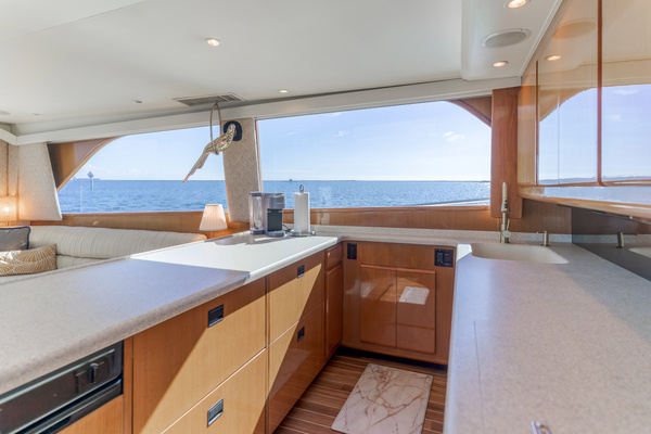 1999 Viking 58