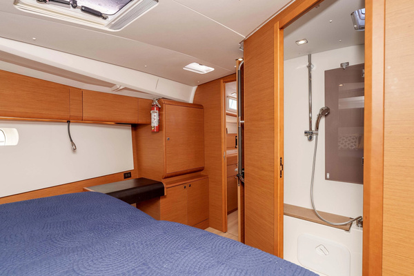 Victory 47ft Jeanneau Yacht For Sale