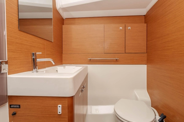 Jeanneau Sun Odyssey 479 Yacht For Sale