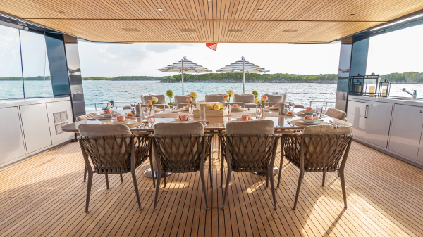 VIVACE 102ft Alpha Custom Yachts Yacht For Sale