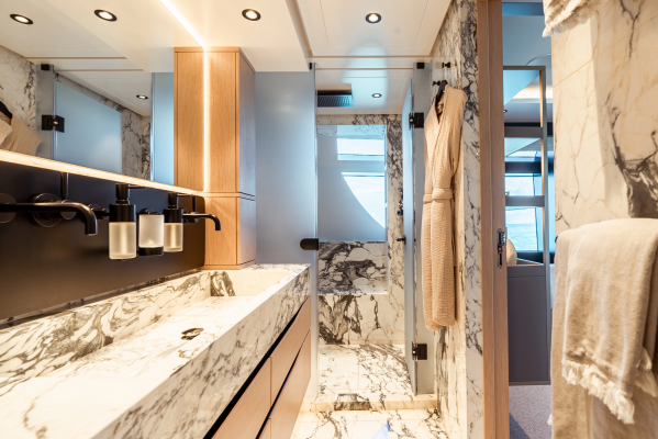 VIVACE 102ft Alpha Custom Yachts Yacht For Sale