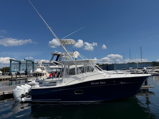 Wicked Smile 37ft Luhrs Yacht For Sale