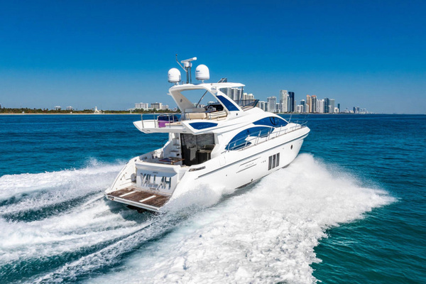 2015 Azimut 54