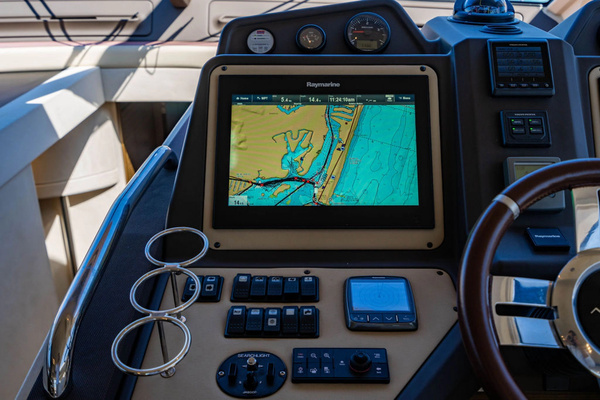 2015 Azimut 54