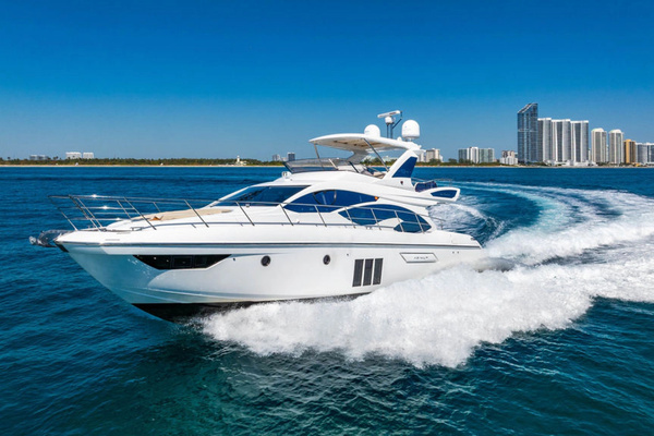 2015 Azimut 54