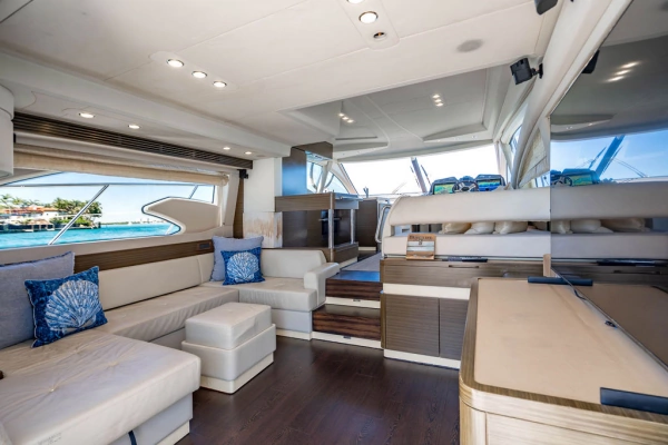 2015 Azimut 54