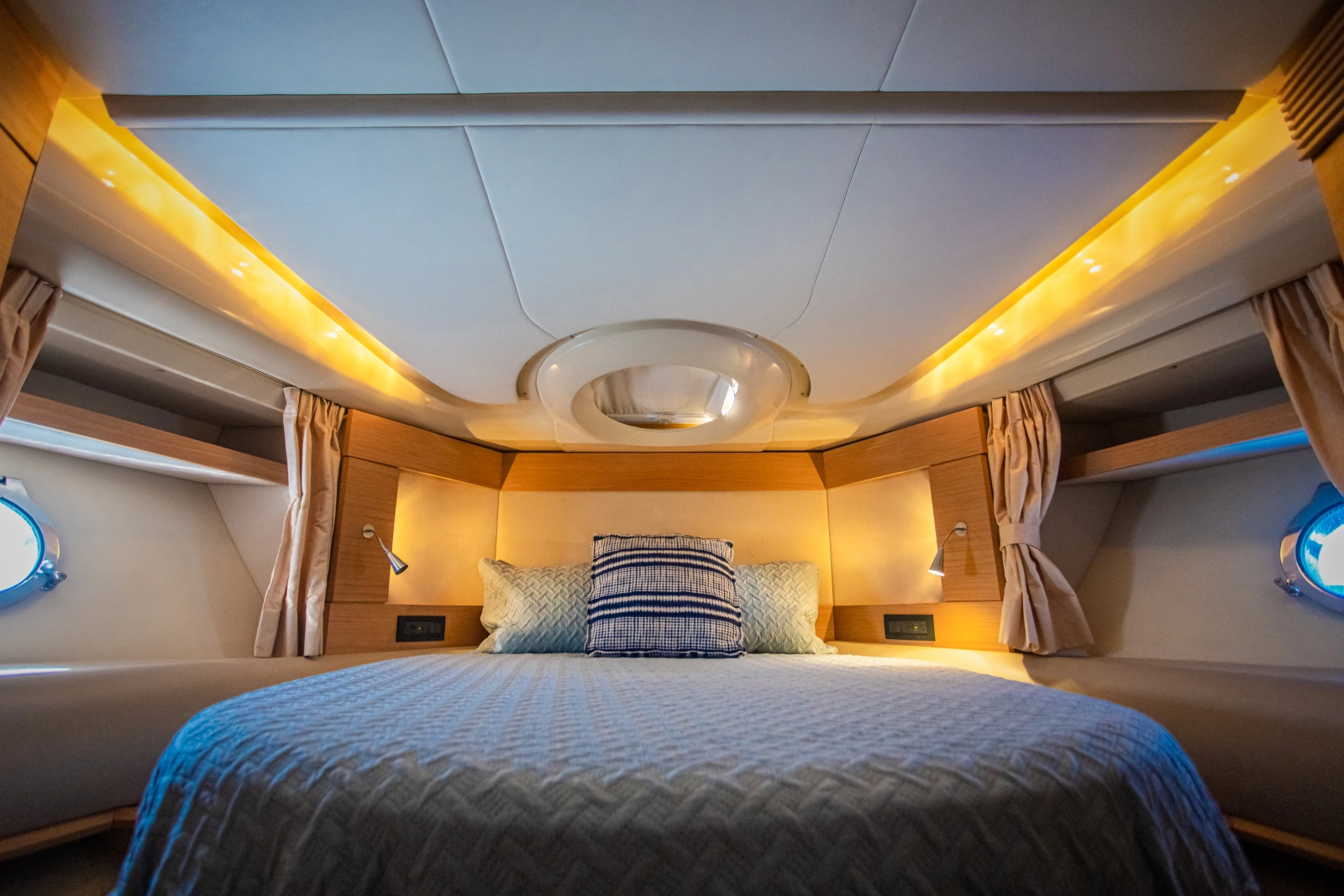 2006 Azimut 43
