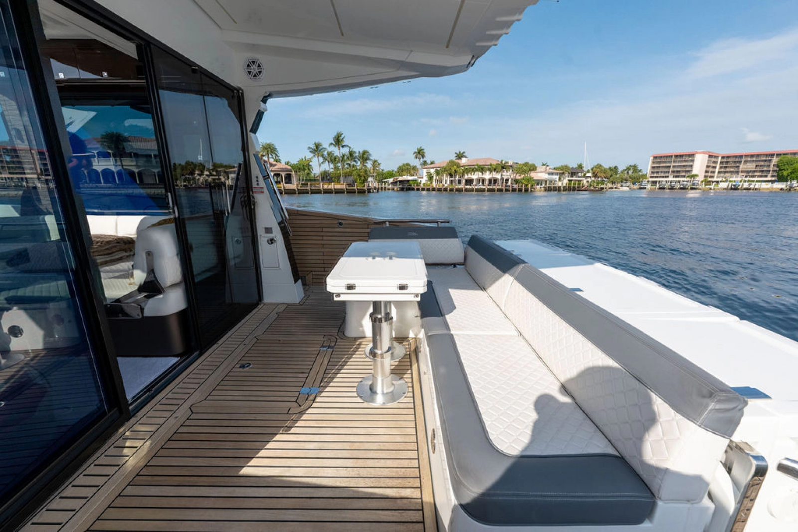 2022 Galeon 410 HTC