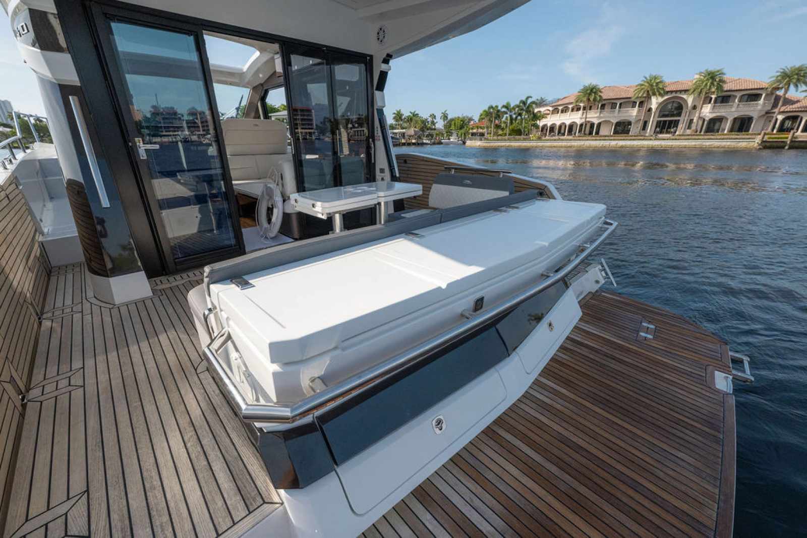 2022 Galeon 410 HTC