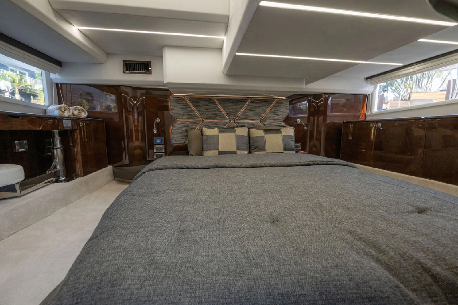 2022 Galeon 410 HTC