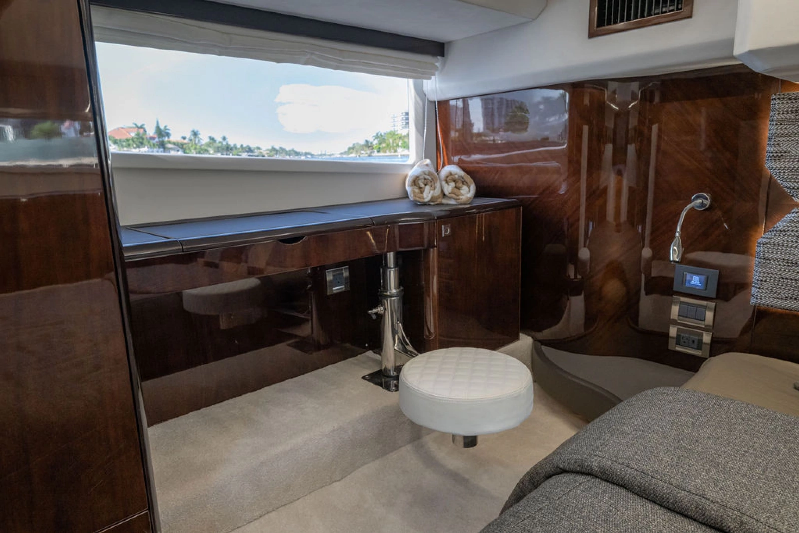 2022 Galeon 410 HTC