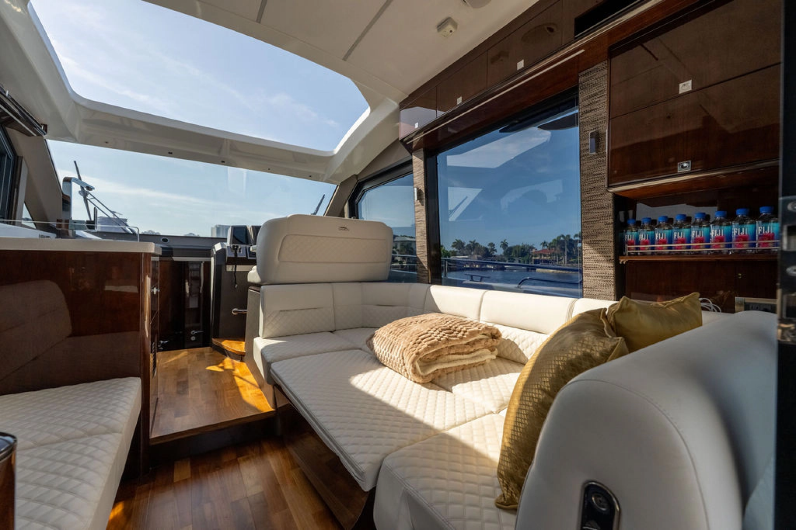 2022 Galeon 410 HTC