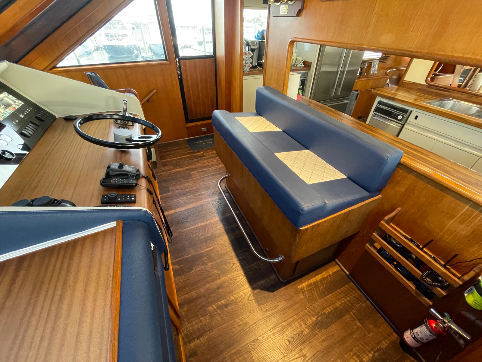1990 Viking 63 Motor Yacht