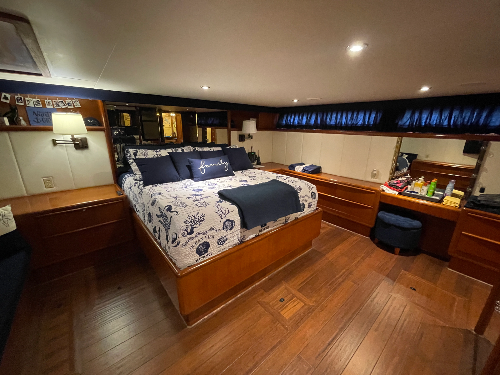 1990 Viking 63 Motor Yacht