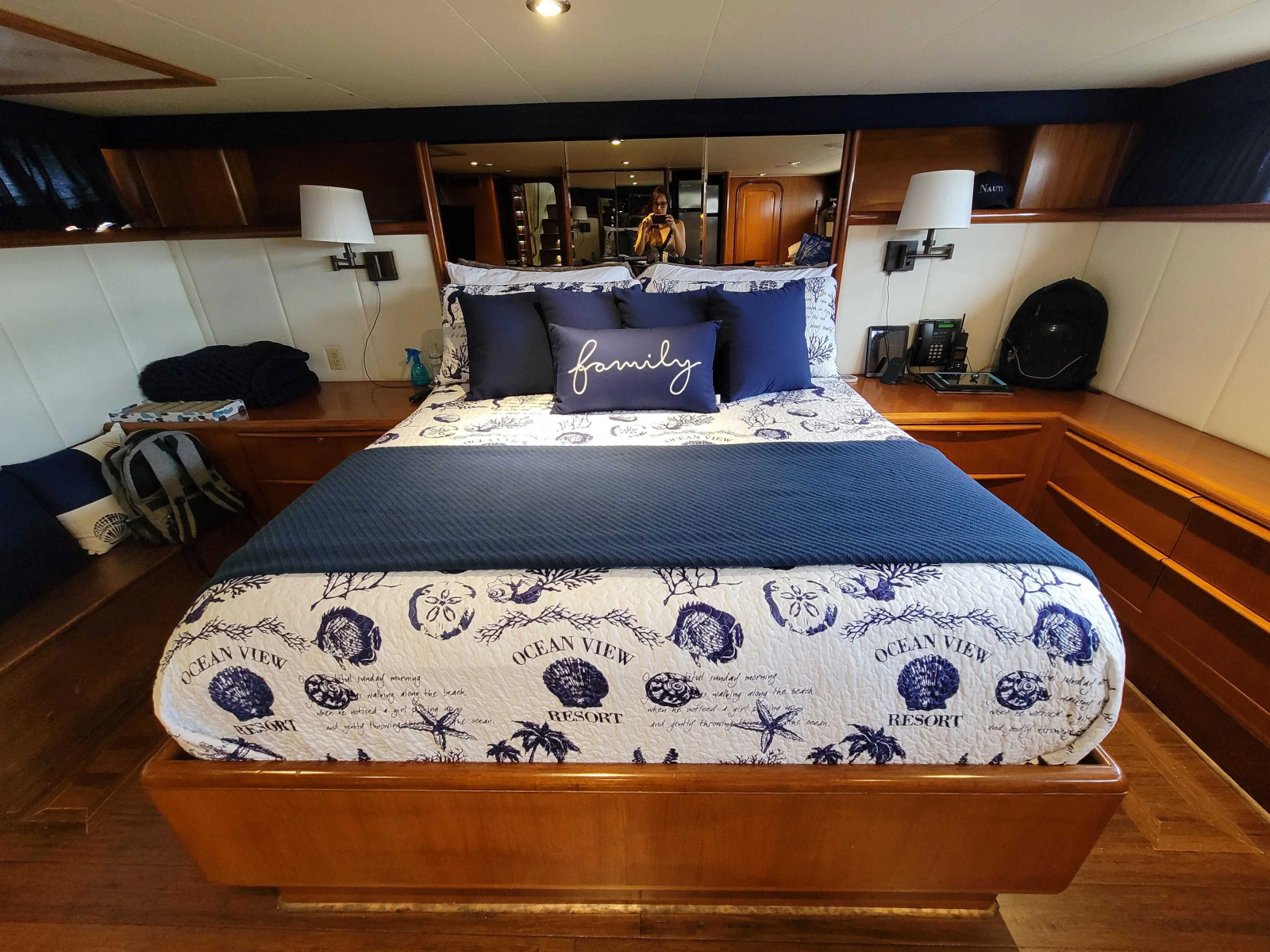 1990 Viking 63 Motor Yacht