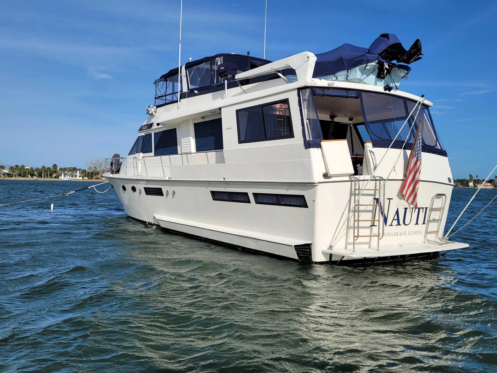 1990 Viking 63 Motor Yacht