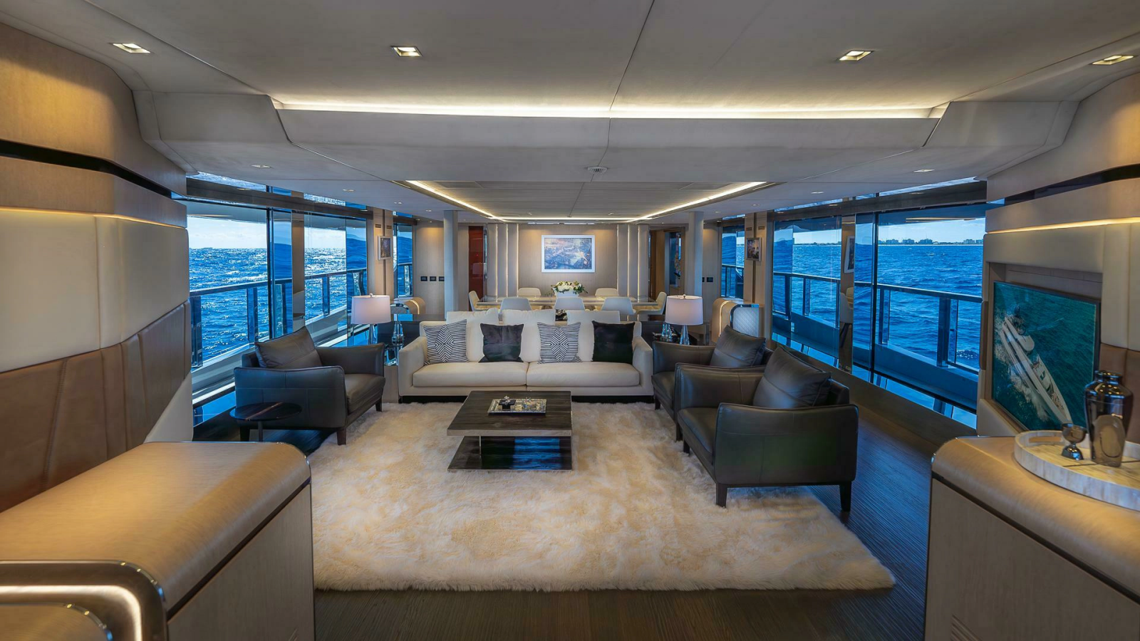 2017 Mangusta Oceano 42