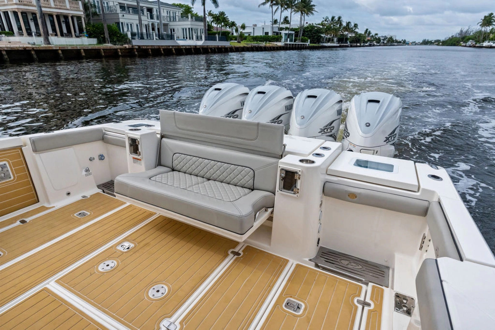 2022 Pursuit S 428 Sport