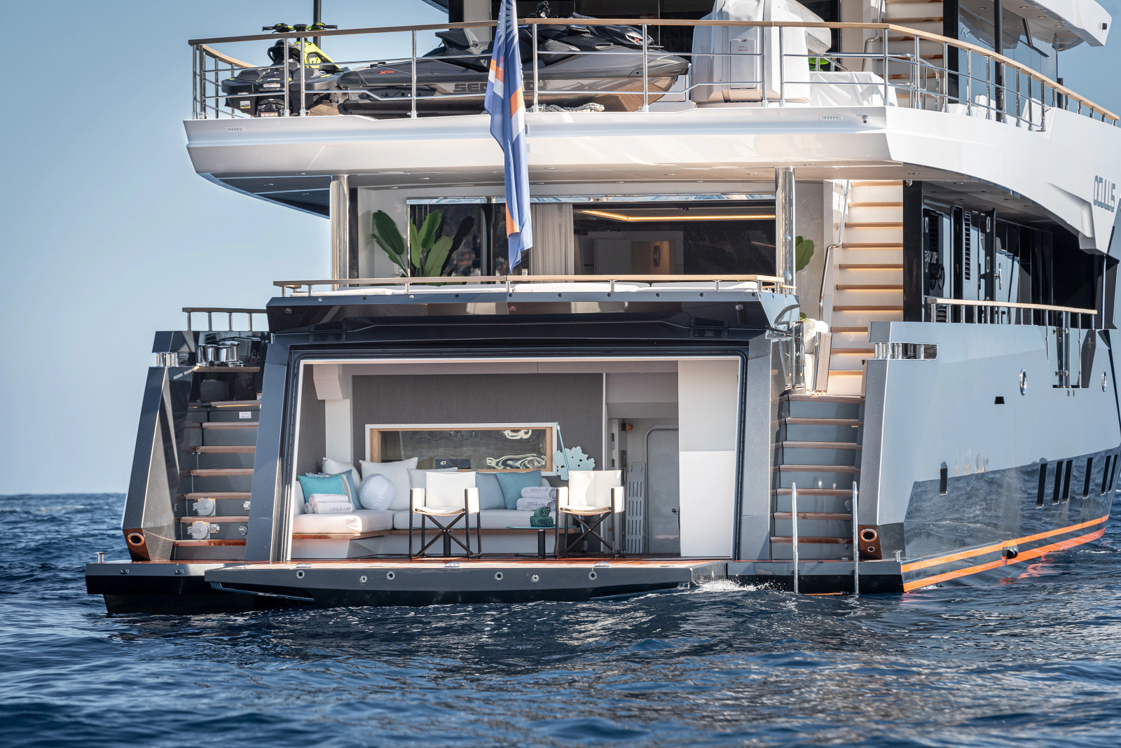 2027 Numarine 37XP