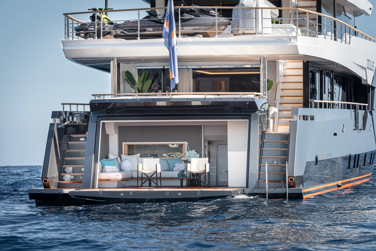 2027 Numarine 37XP