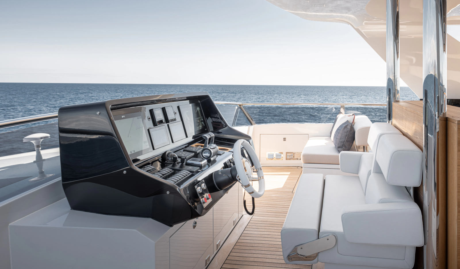 2027 Numarine 37XP