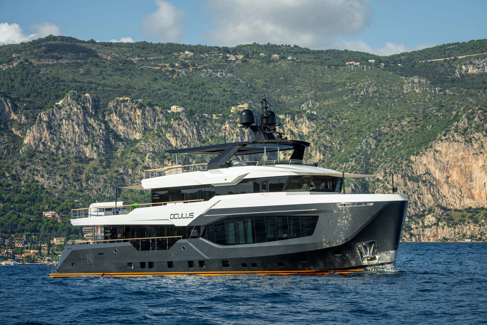 2027 Numarine 37XP