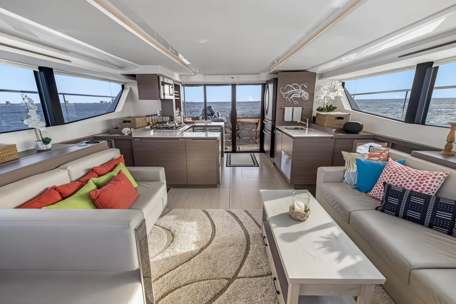 2021 Leopard 53 Powercat