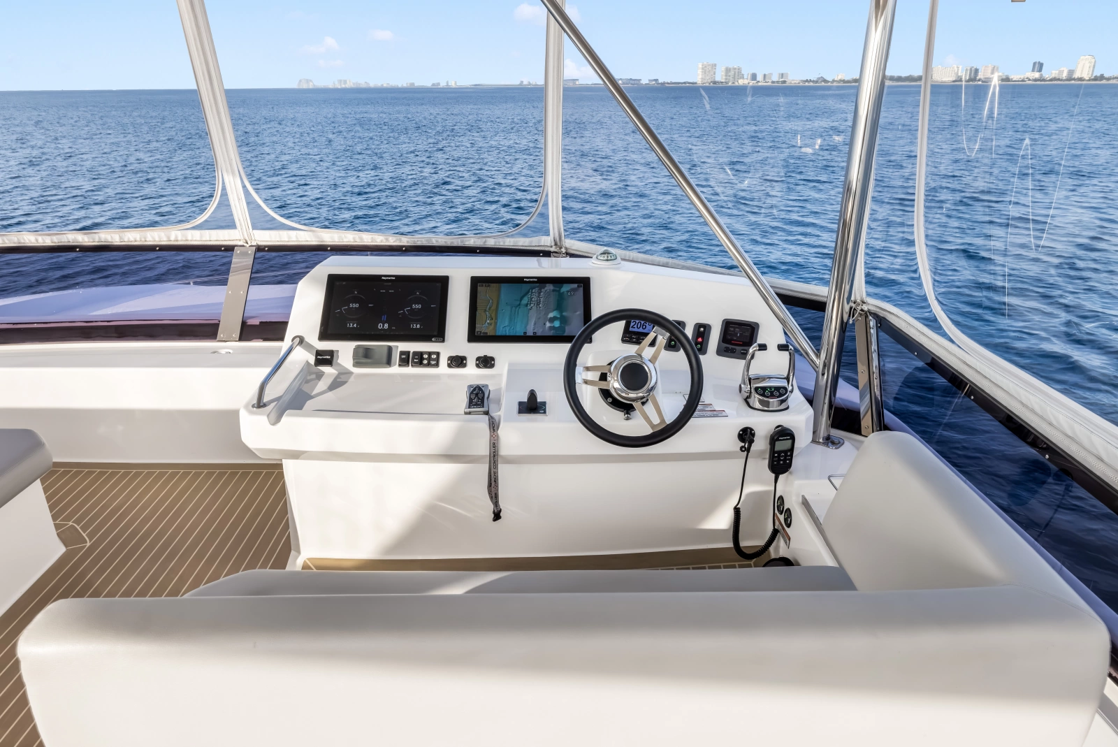 2021 Leopard 53 Powercat