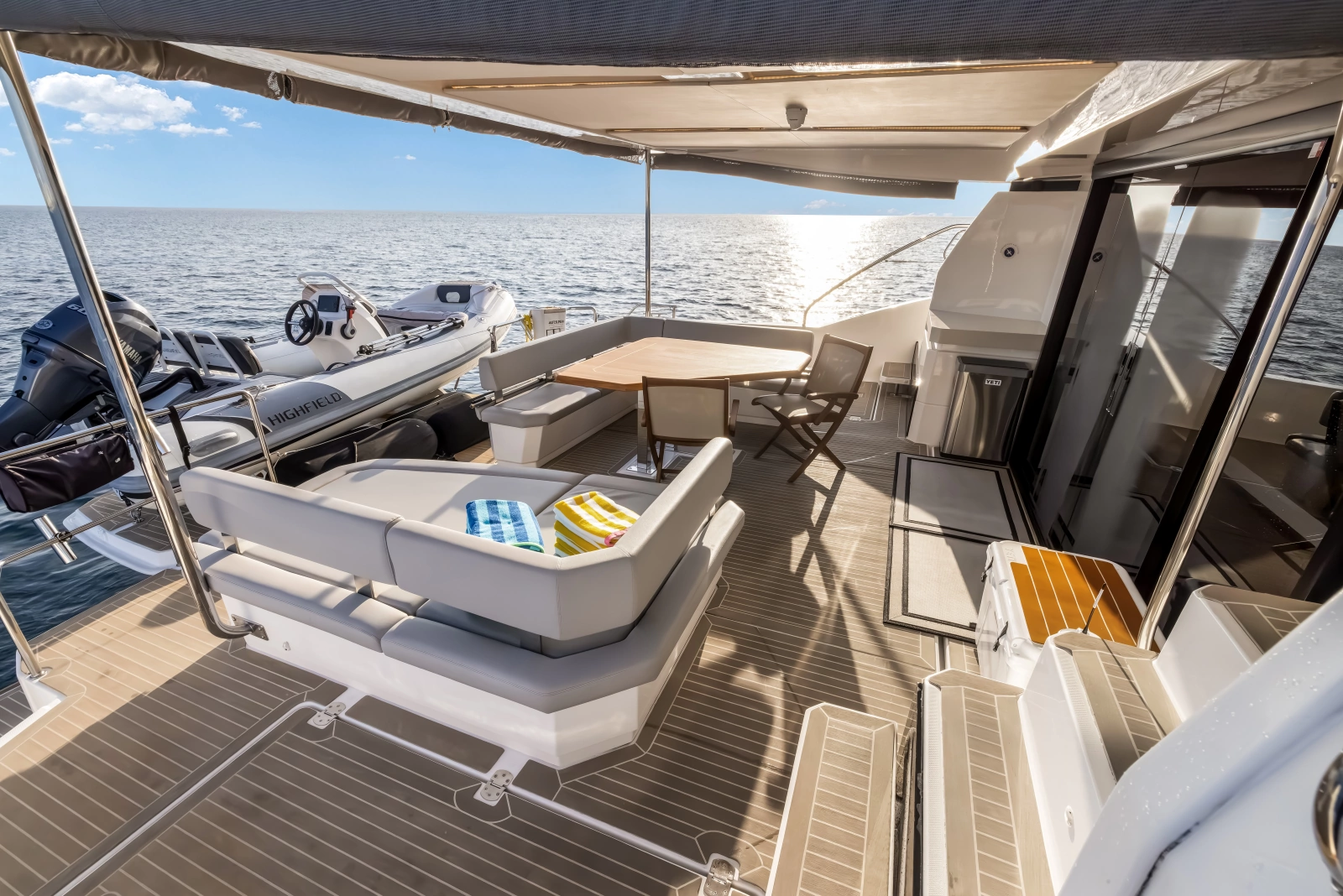 2021 Leopard 53 Powercat