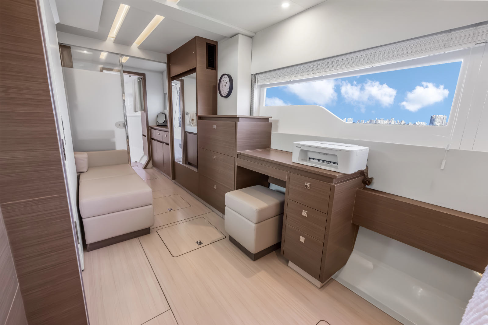 2021 Leopard 53 Powercat