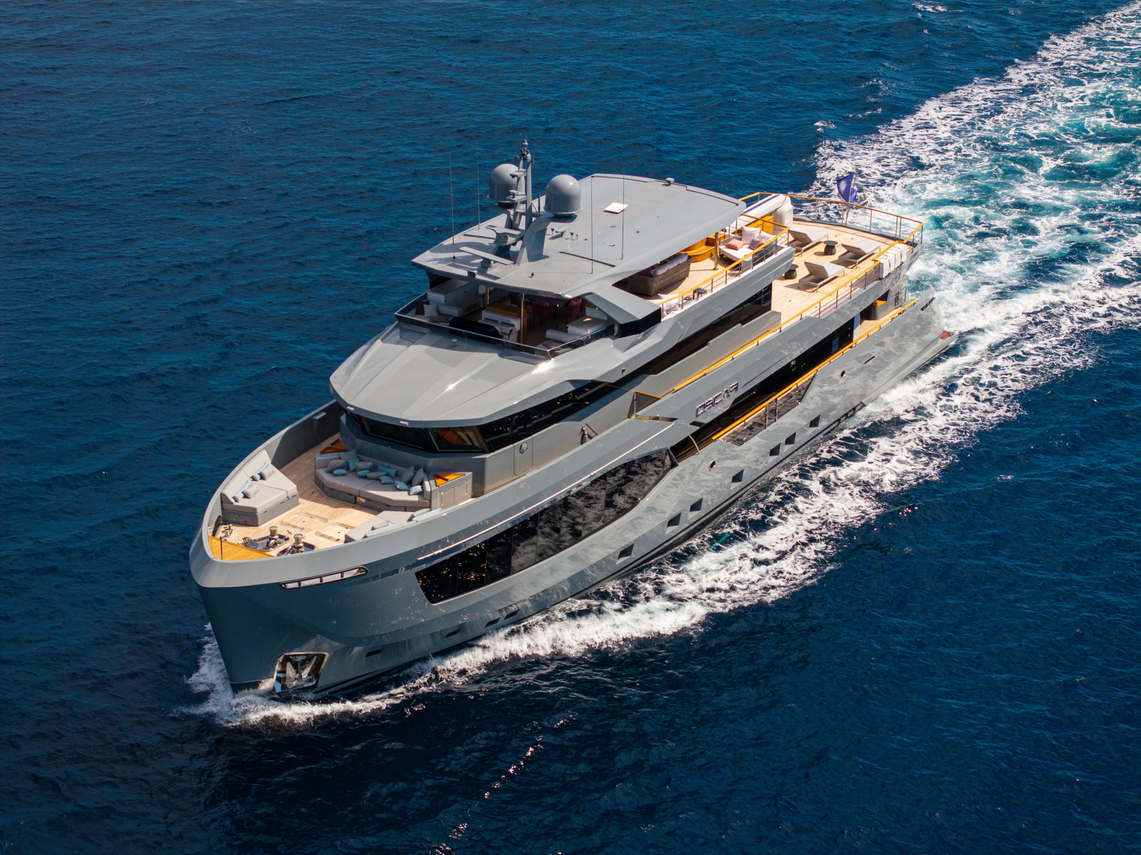 121' 2023 Numarine 37XP