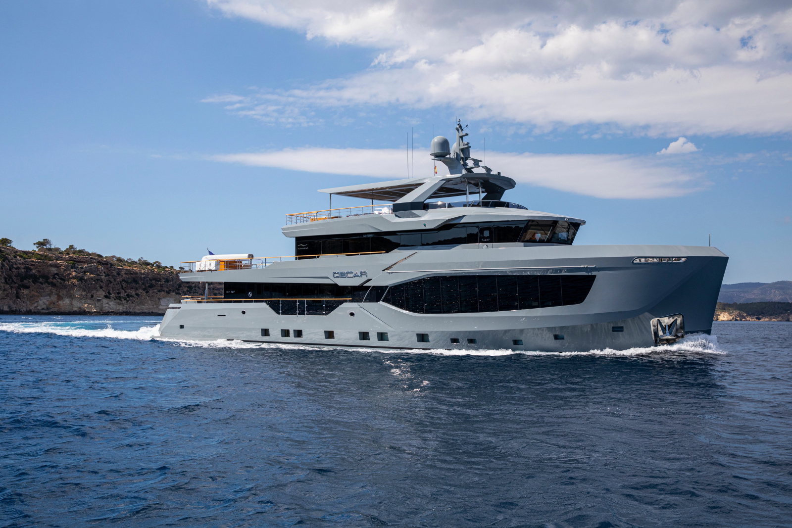 121' 2023 Numarine 37XP