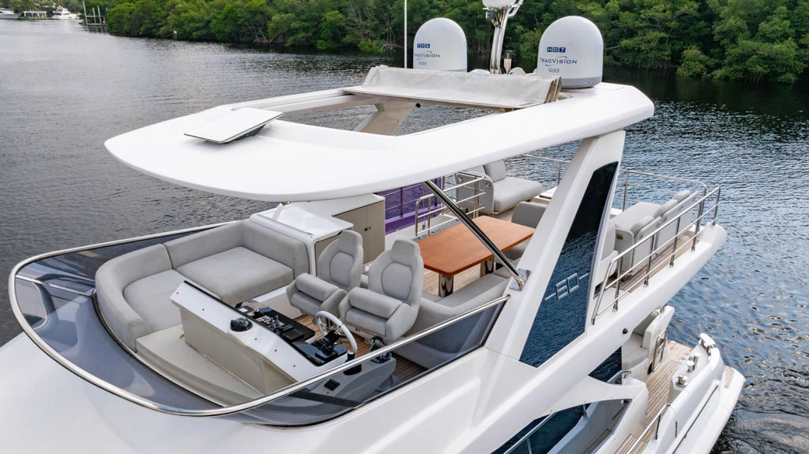 2019 Azimut Fly 60 — PERMANENT WAVES
