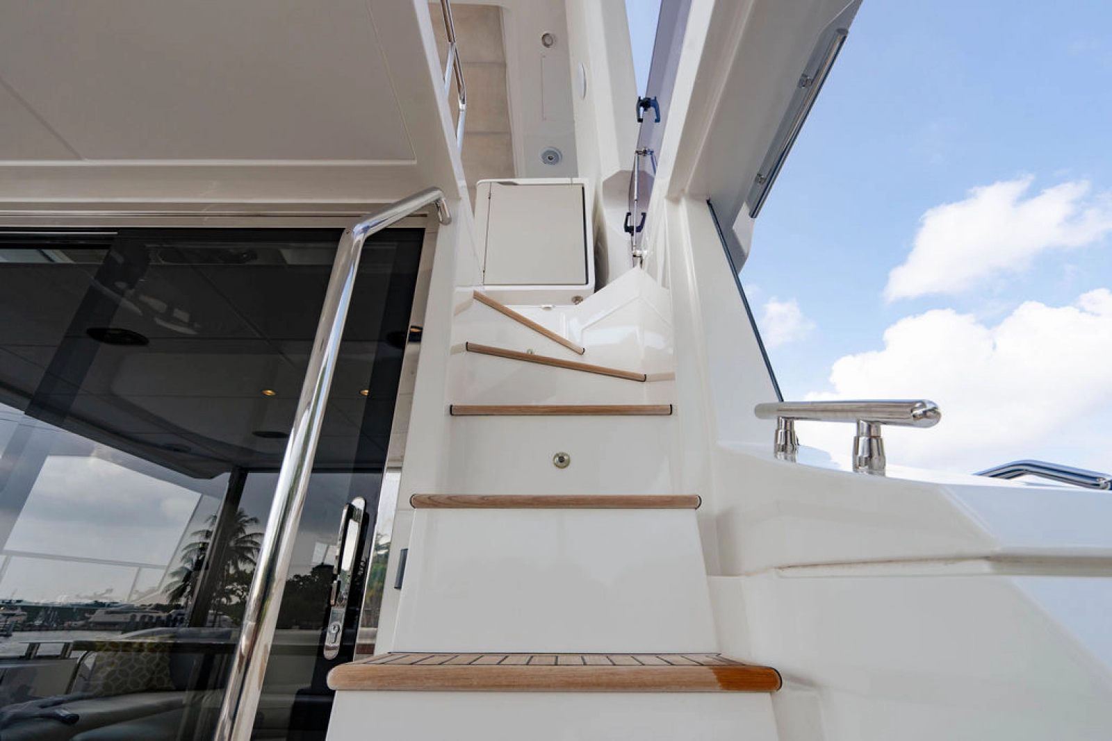 2019 Azimut Fly 60 — PERMANENT WAVES