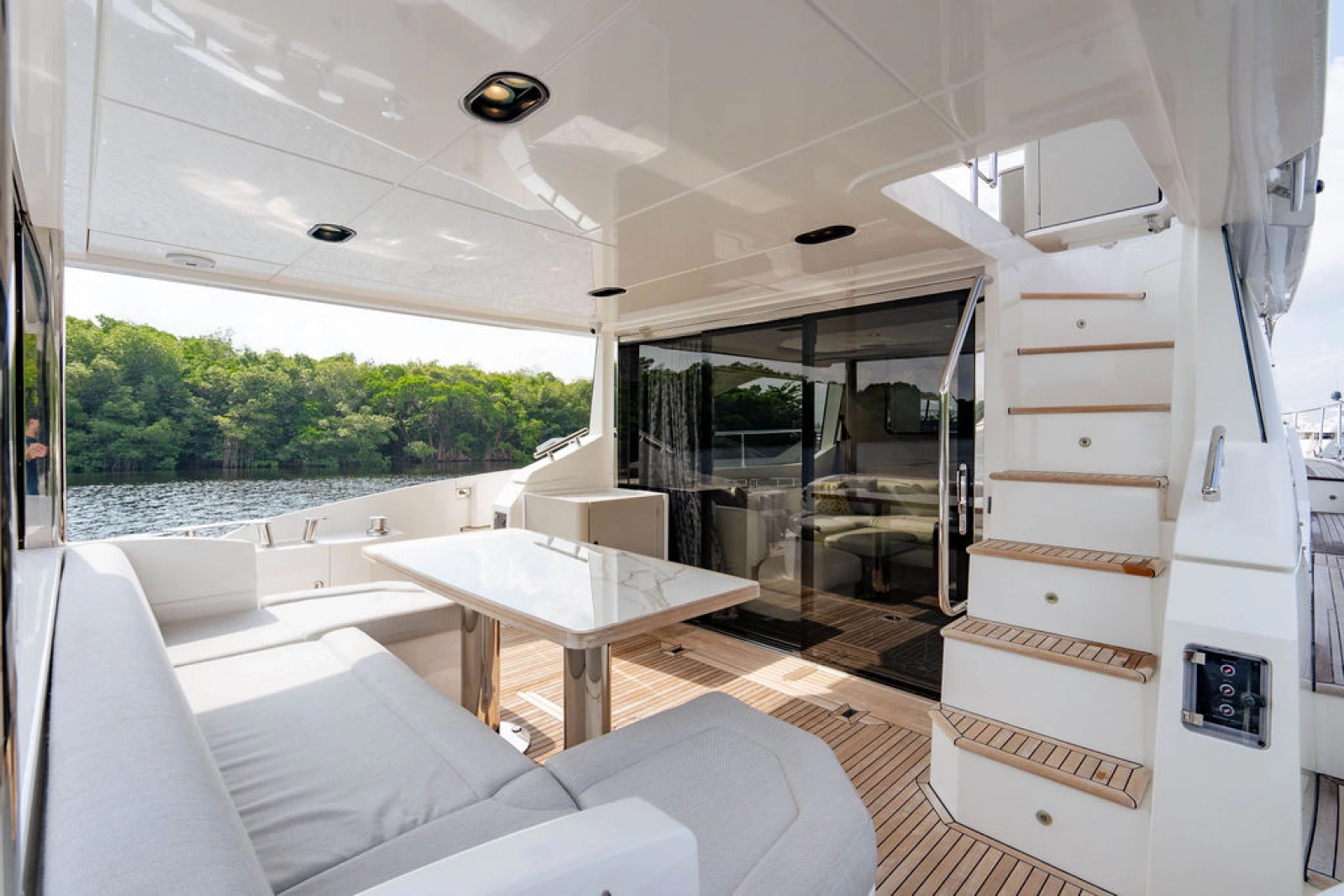 2019 Azimut Fly 60