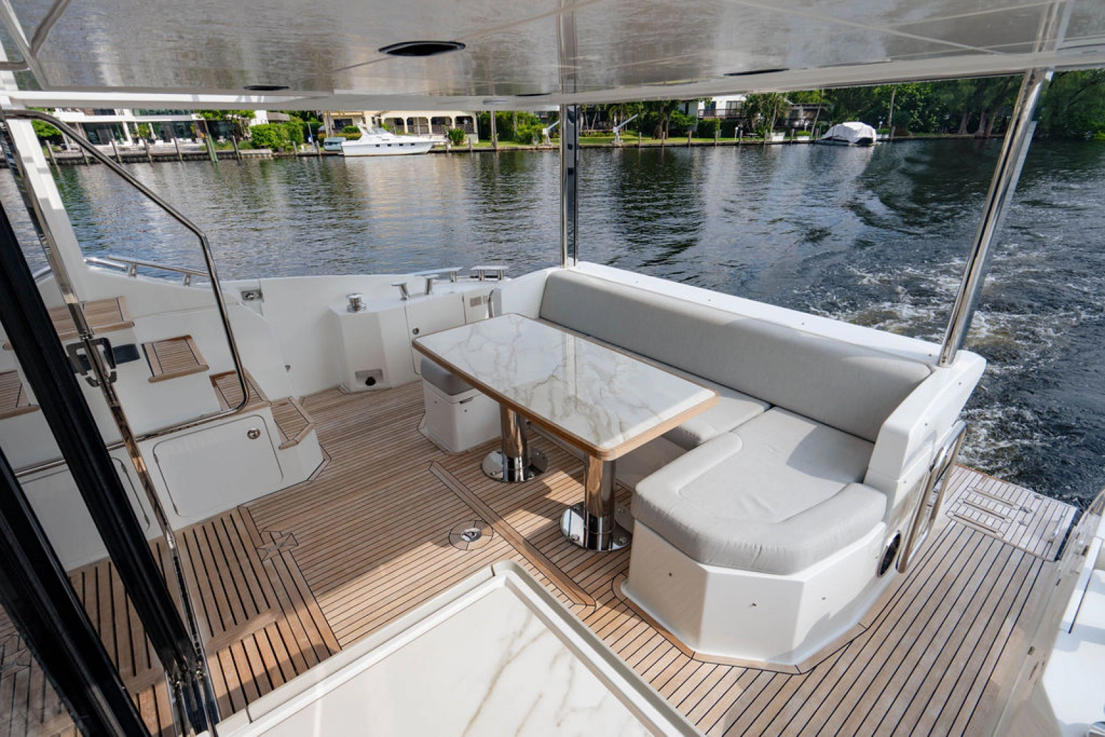 2019 Azimut Fly 60 — PERMANENT WAVES