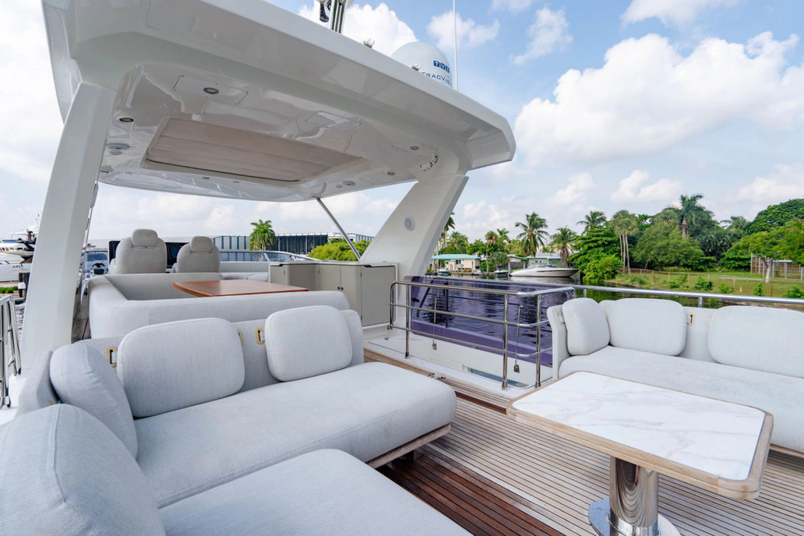 2019 Azimut Fly 60 — PERMANENT WAVES