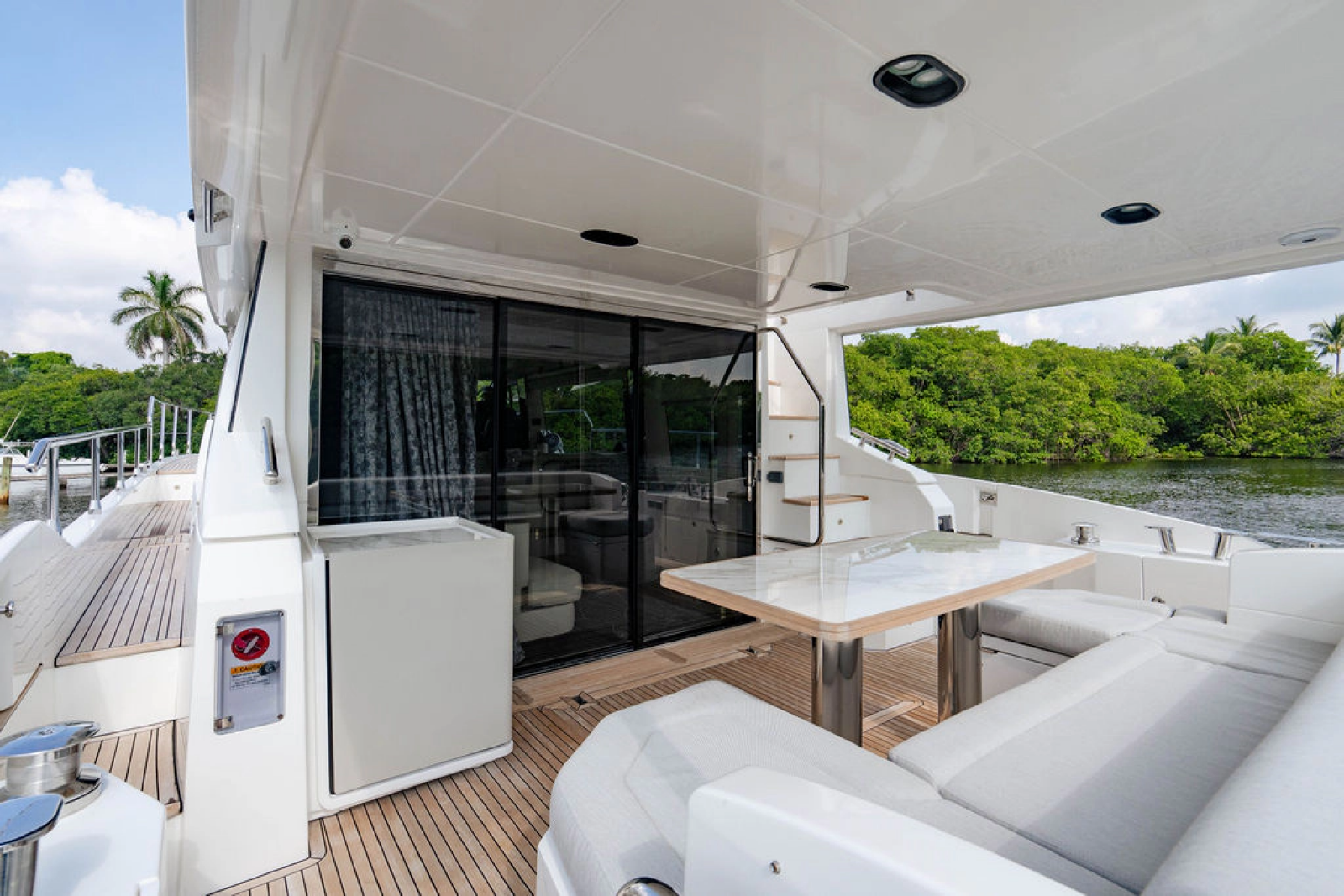 2019 Azimut Fly 60 — PERMANENT WAVES