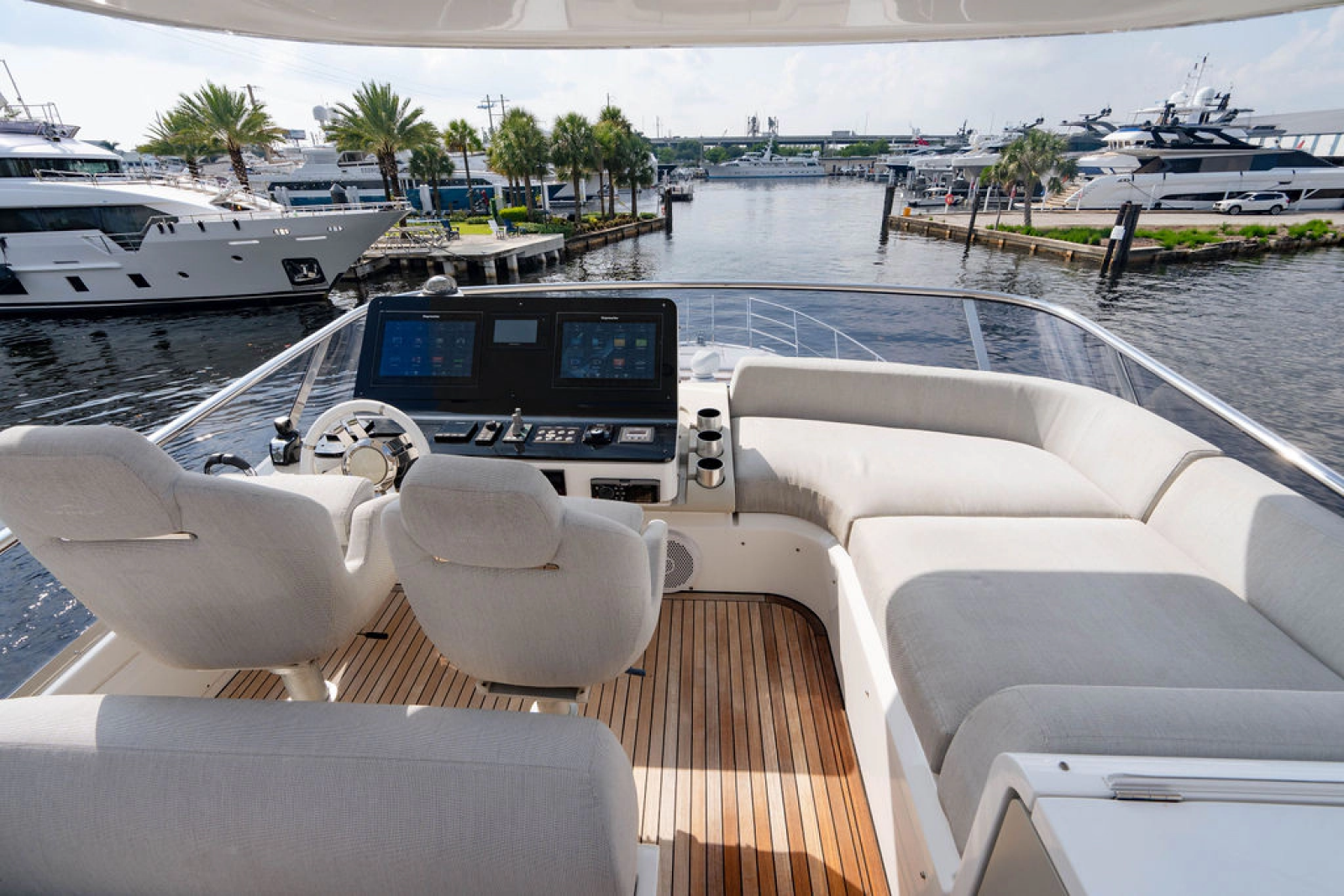 2019 Azimut Fly 60 — PERMANENT WAVES
