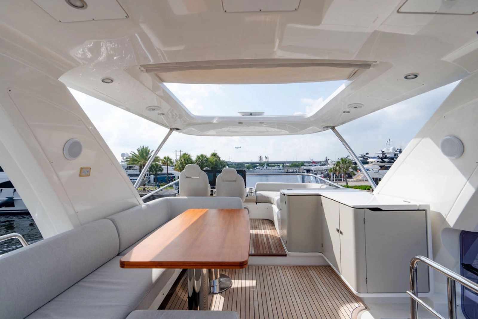 2019 Azimut Fly 60