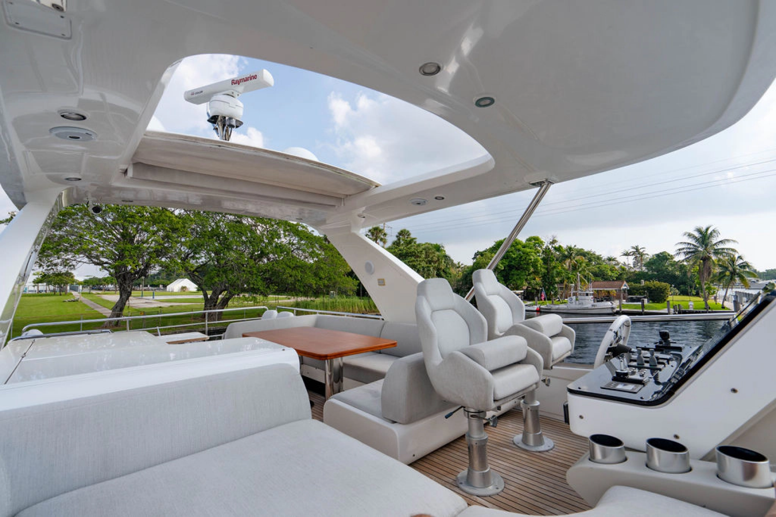 2019 Azimut Fly 60 — PERMANENT WAVES