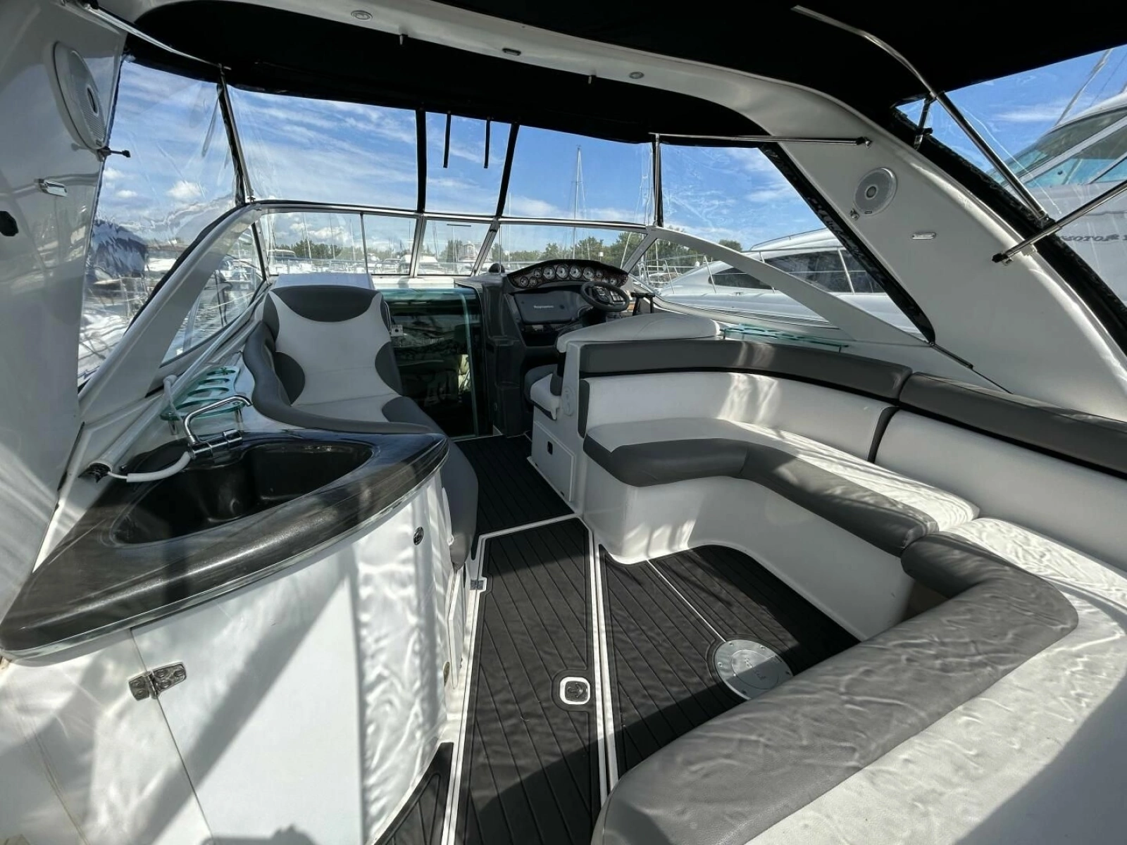 2007 Doral 310 Intrigue 31
