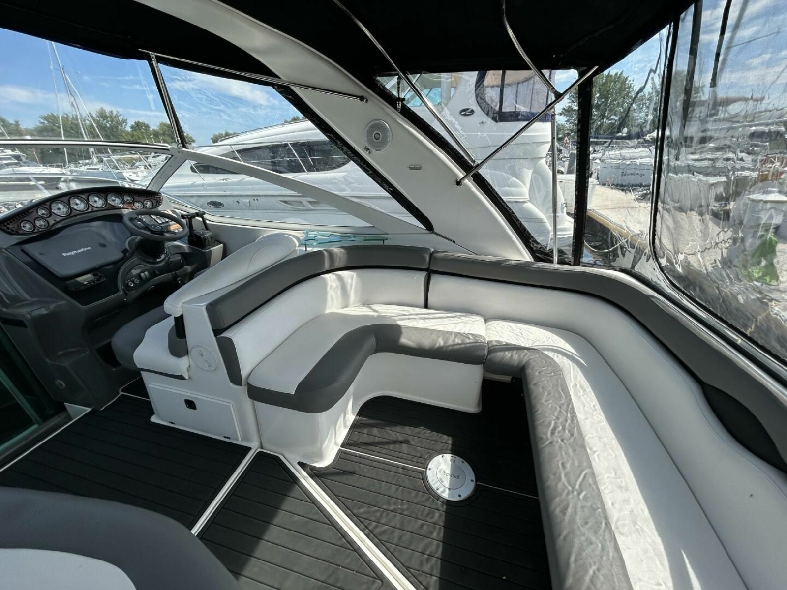 2007 Doral 310 Intrigue 31