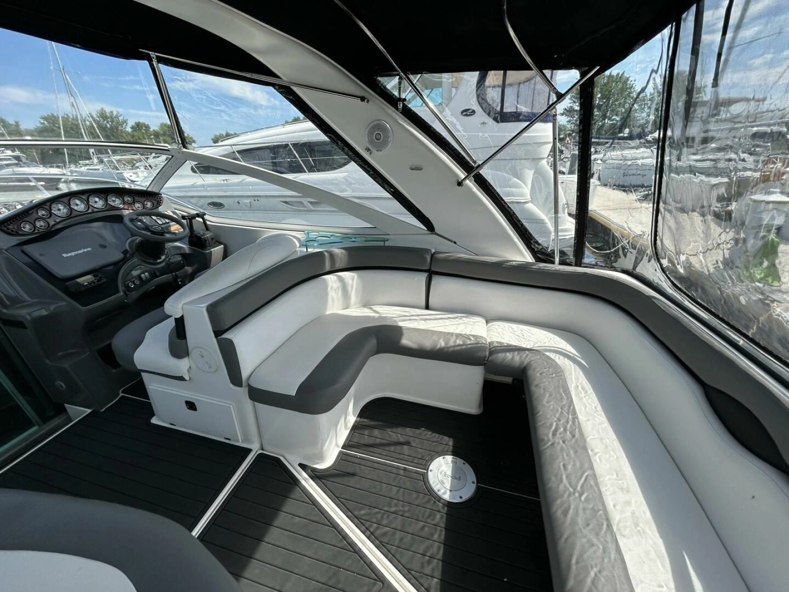 2007 Doral 310 Intrigue 31