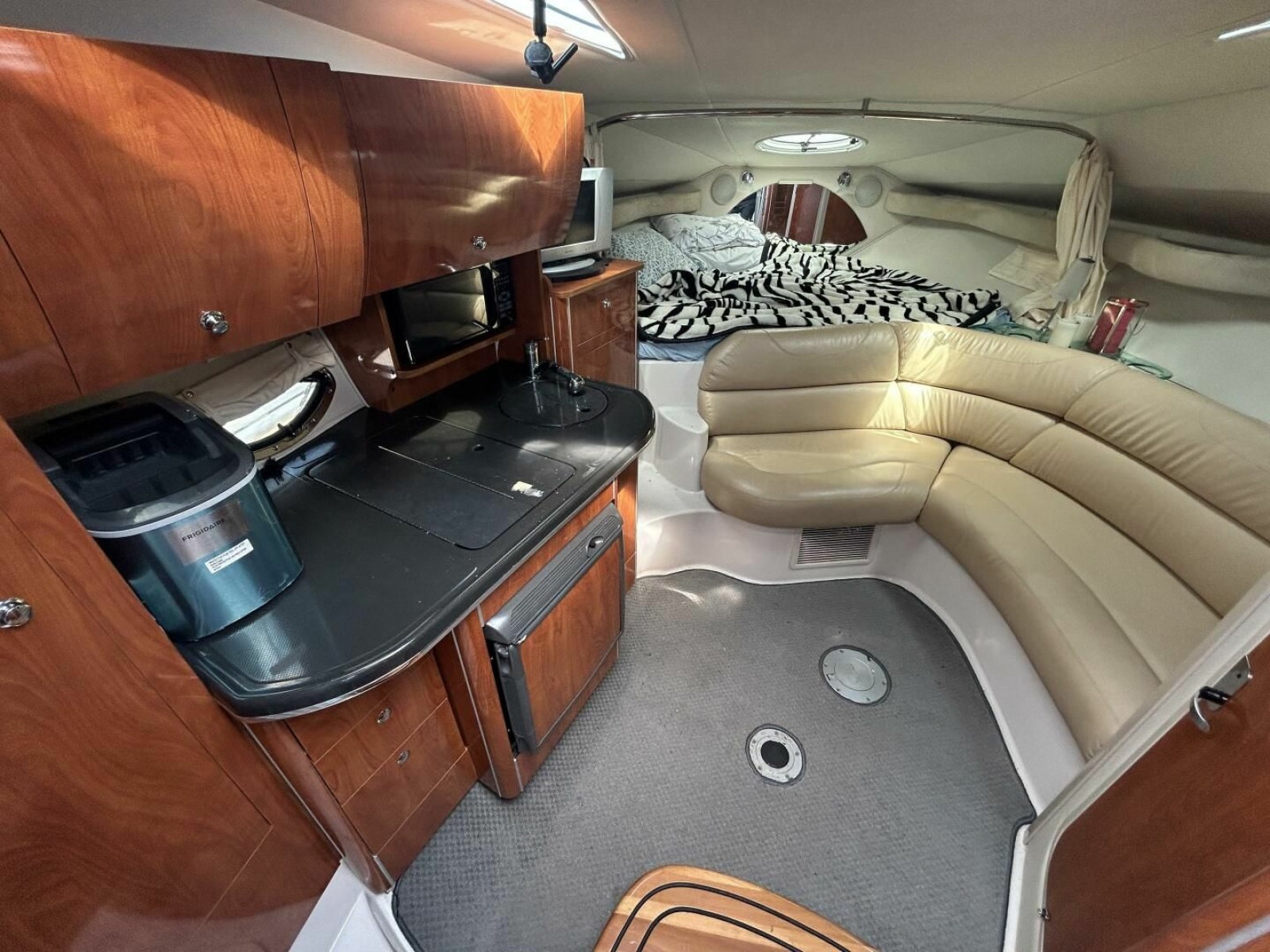 2007 Doral 310 Intrigue 31
