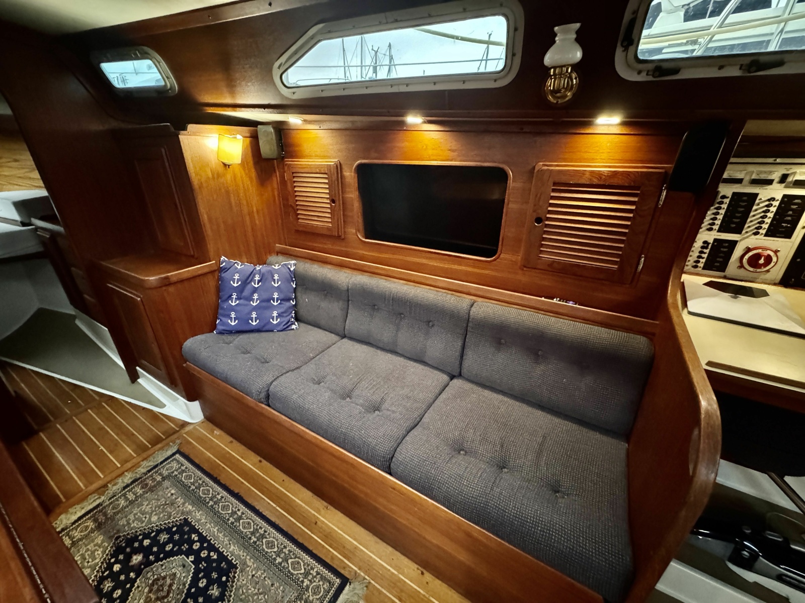 1991 Freedom 38 38