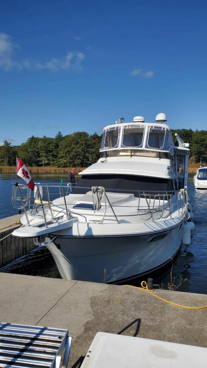 1987 Carver 4207 Aft Cabin 42